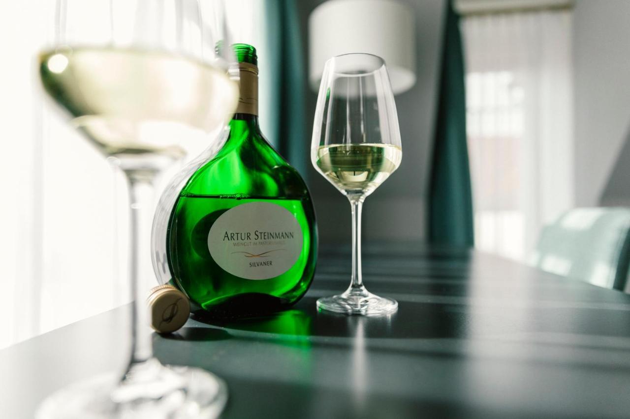 Weingut Pastoriushaus - Artur Steinmann Hotell Sommerhausen Eksteriør bilde