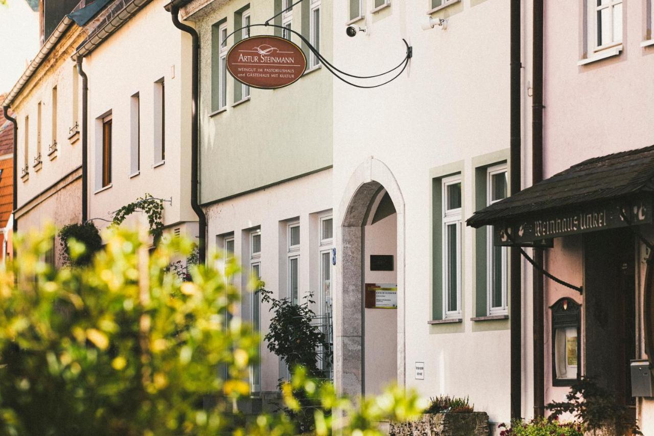 Weingut Pastoriushaus - Artur Steinmann Hotell Sommerhausen Eksteriør bilde